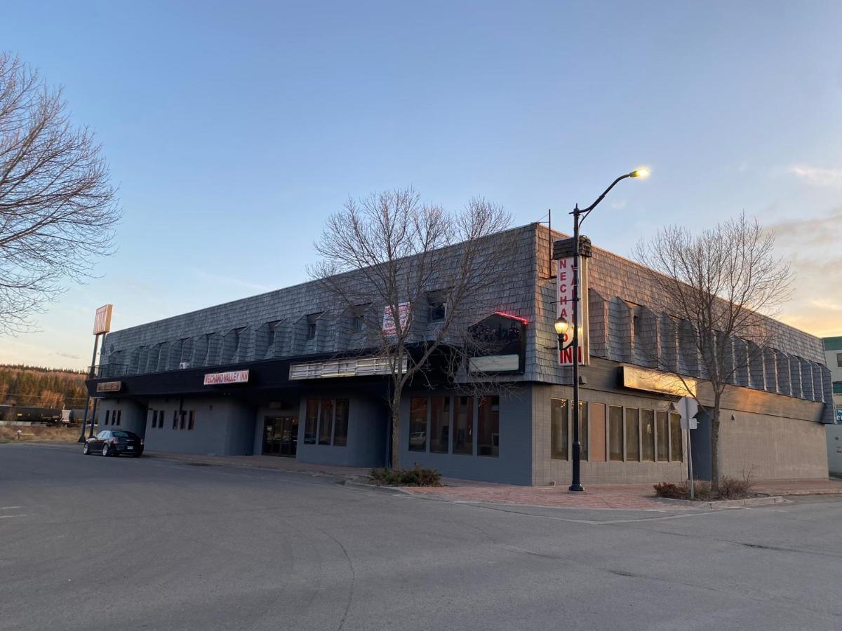Nechako Valley Inn Vanderhoof Exterior photo